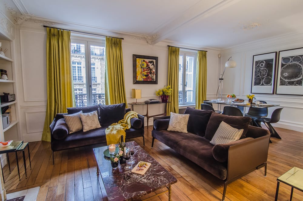 Salon Living Area